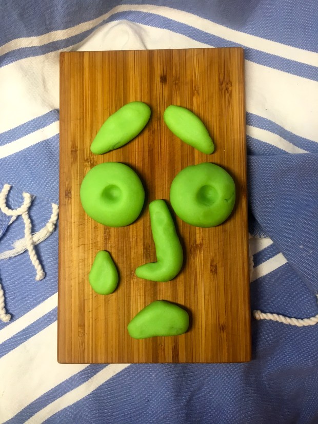 Scented Play-Doh - MamootDIY.com